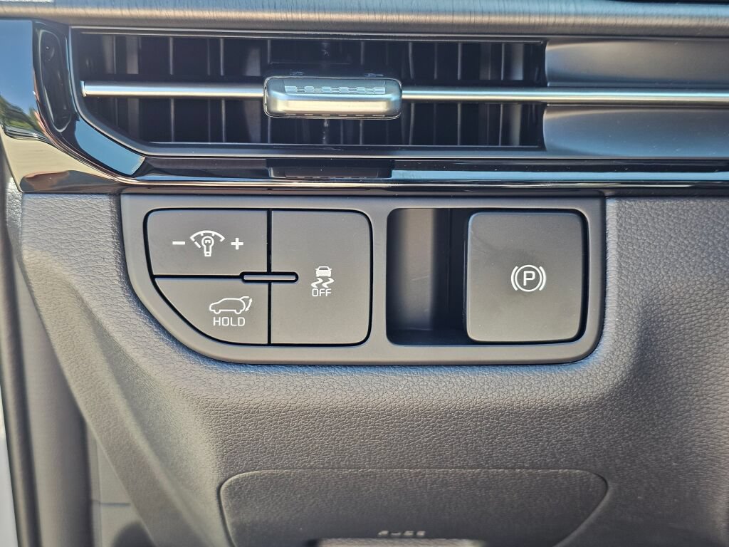 New 2026 Kia Sportage X-Line w/ X-Line Technology Package AWD/4WD image 34