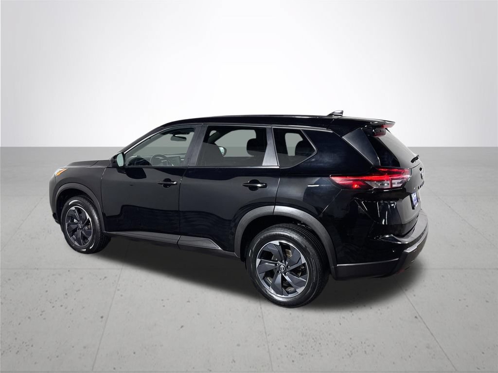 Used 2024 Nissan Rogue SV AWD/4WD image 8