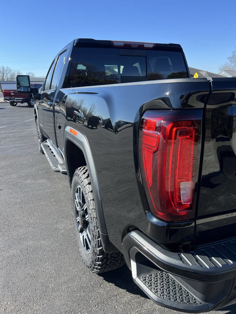 Used 2021 GMC Sierra 2500 AT4 w/ AT4 Preferred Package image 7