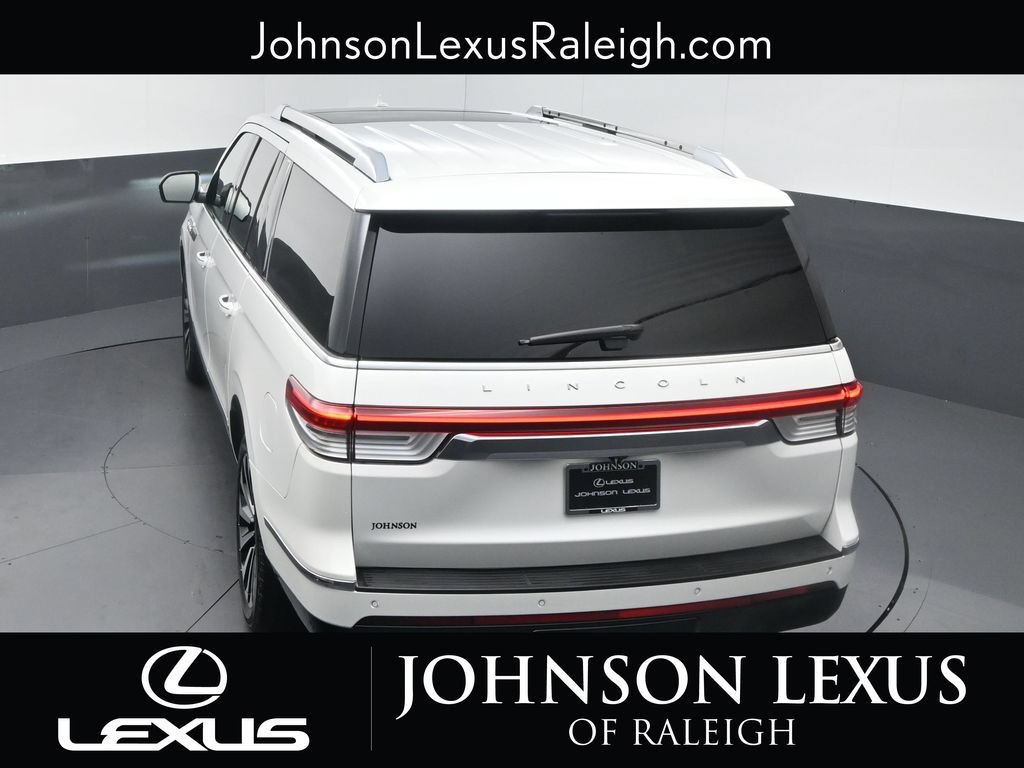 Used 2023 Lincoln Navigator L Reserve AWD/4WD image 29