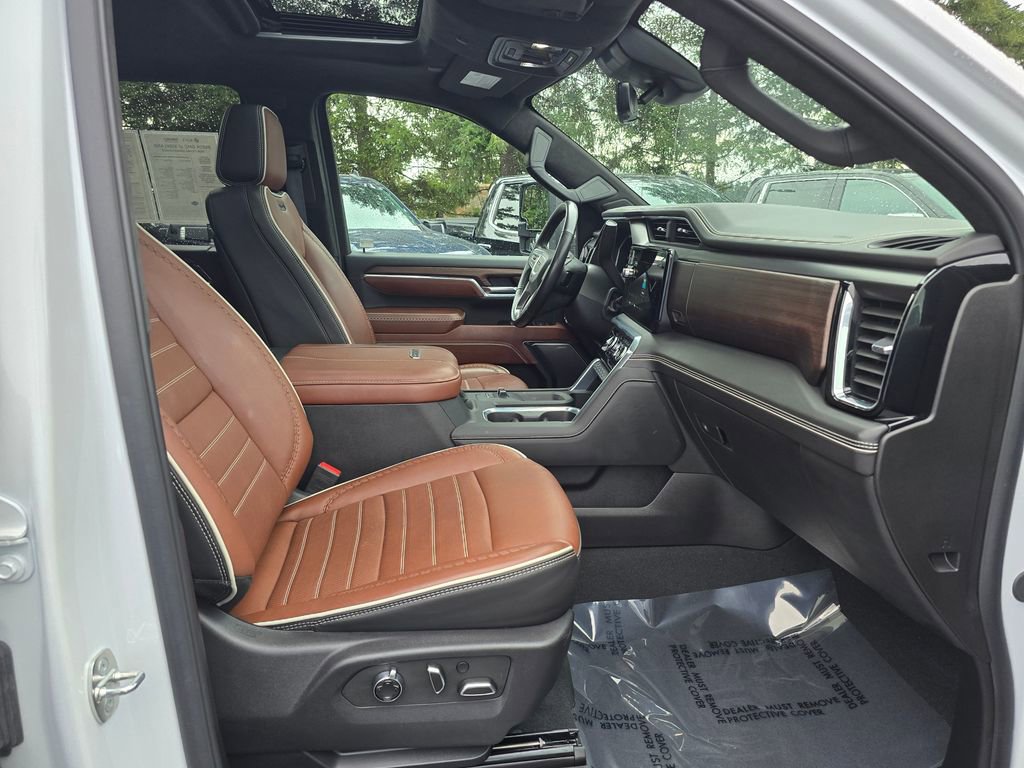 Used 2024 GMC Sierra 3500 Denali Ultimate image 46