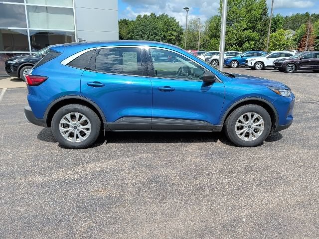 Certified 2023 Ford Escape Active AWD/4WD image 8