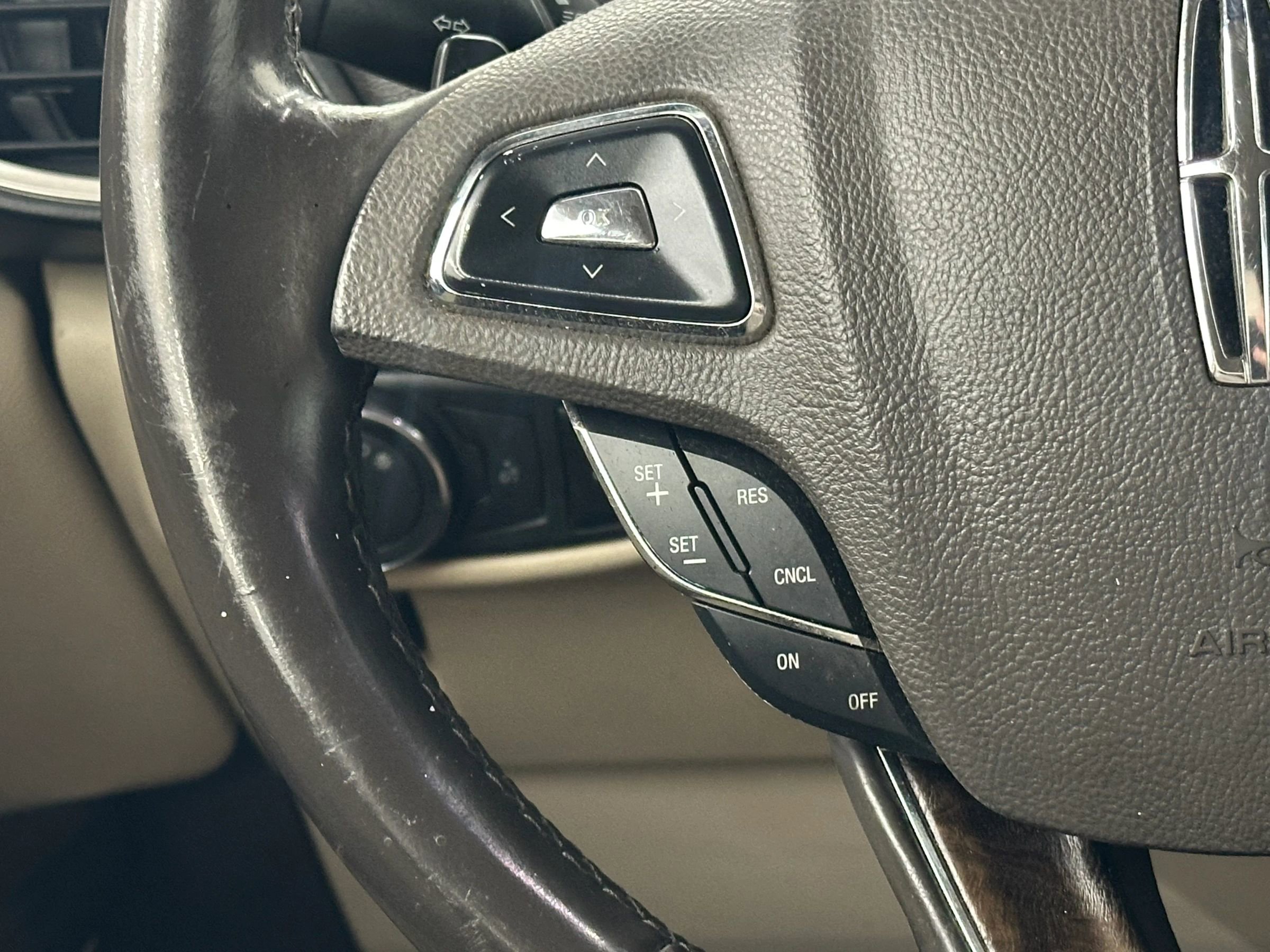 Used 2016 Lincoln MKX Select w/ Select Plus Package image 20