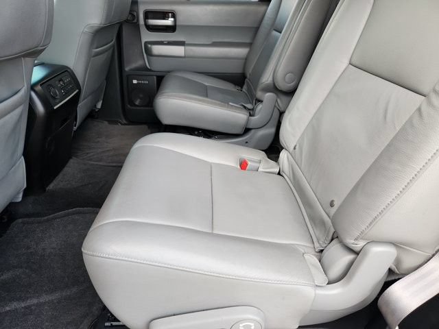 Used 2016 Toyota Sequoia Limited w/ Safety & Convenience Package RWD image 29
