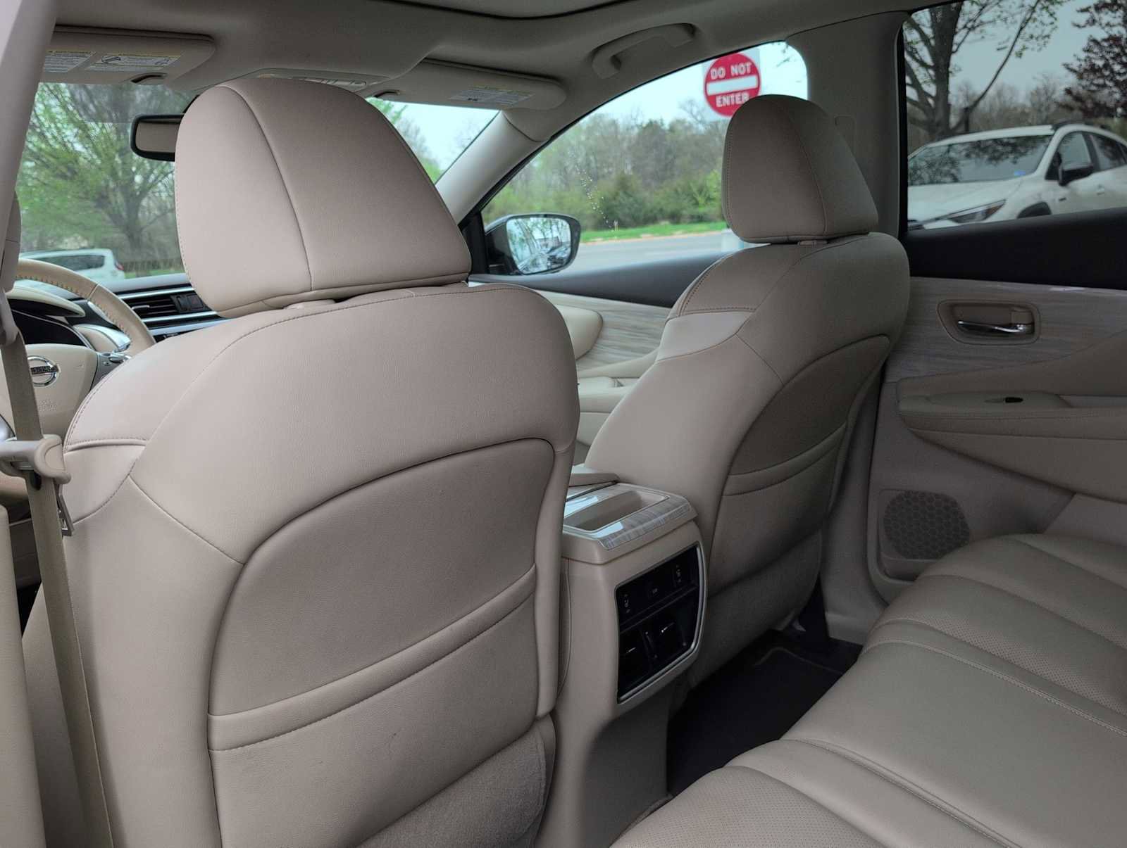 Used 2016 Nissan Murano Platinum w/ Platinum Technology Package image 18