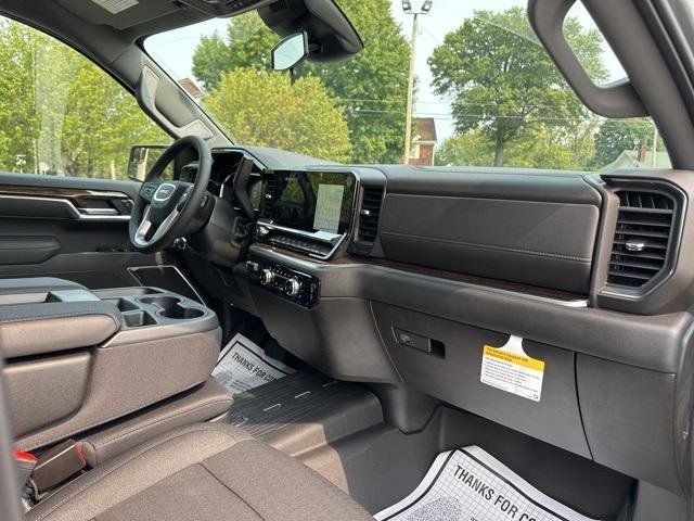 New 2026 GMC Sierra 1500 SLE image 19