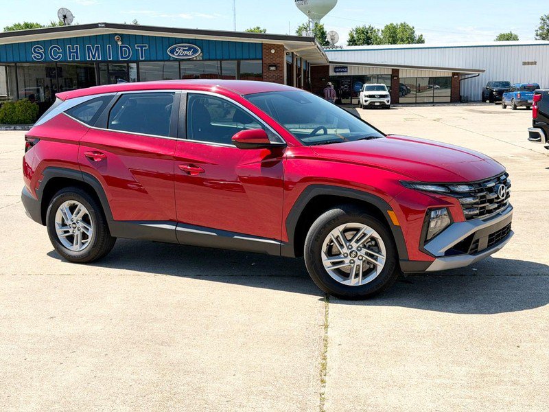 Used 2025 Hyundai Tucson SE FWD image 3