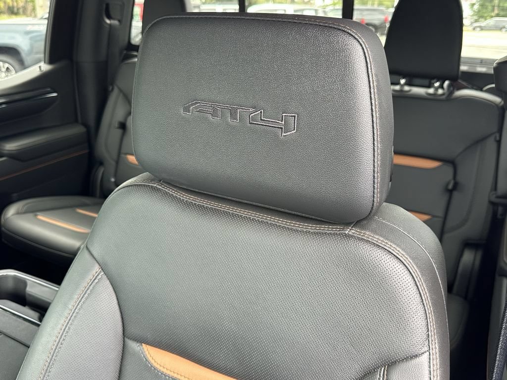 Used 2024 GMC Sierra 1500 AT4 w/ Technology Package AWD/4WD image 23