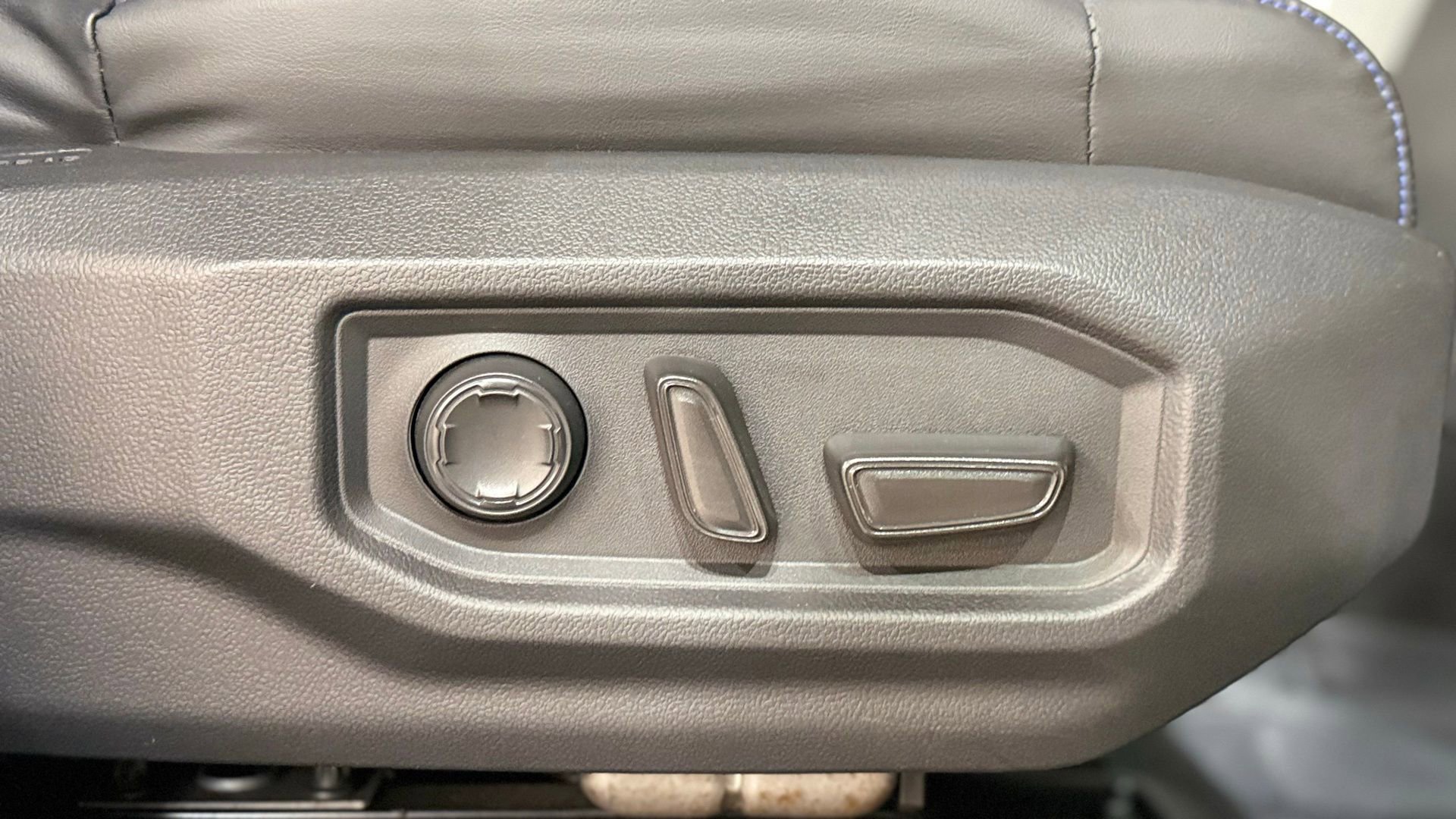 Used 2023 Toyota Sequoia Platinum image 56