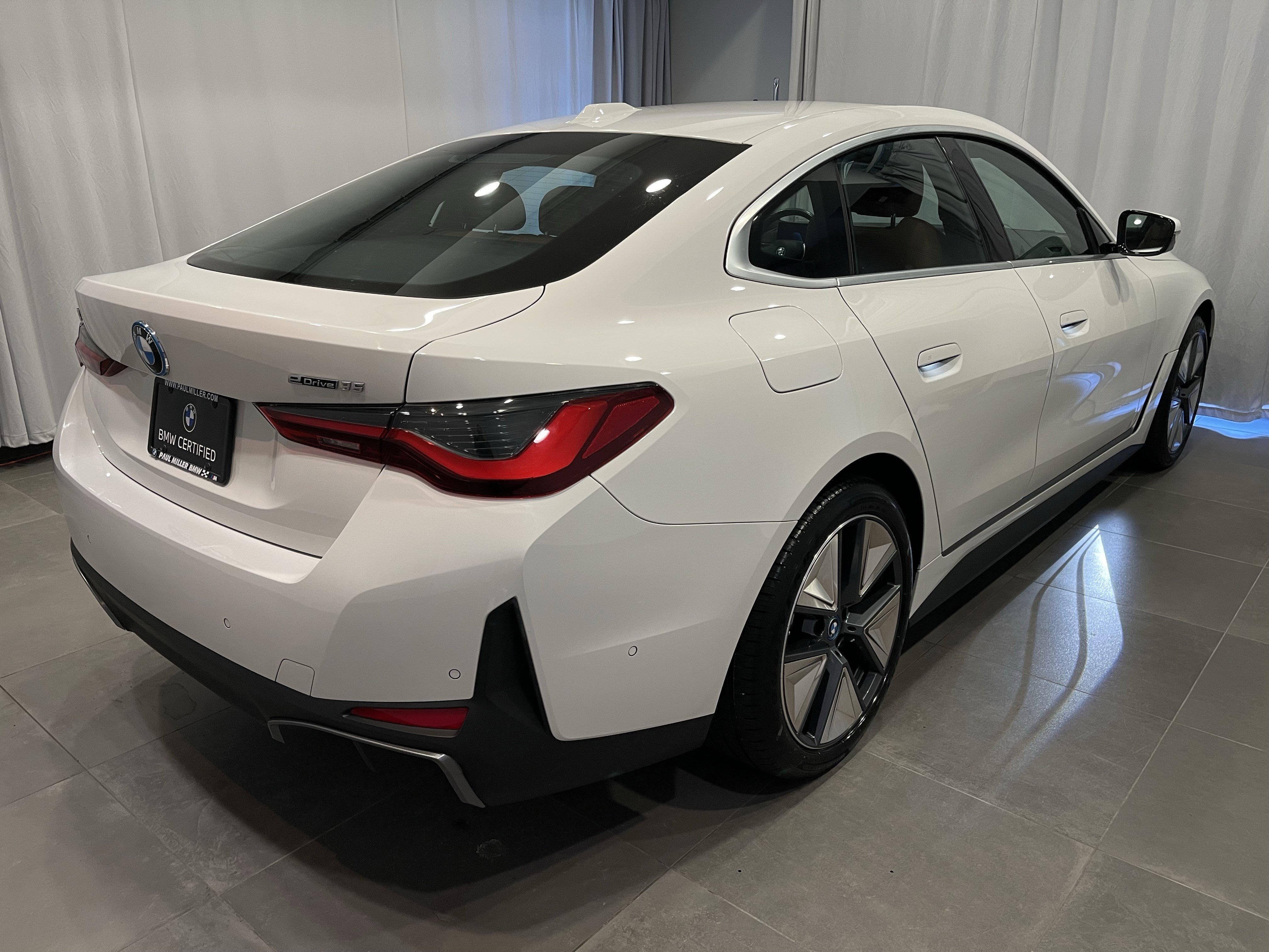Certified 2023 BMW i4 eDrive35 w/ Premium Package image 6