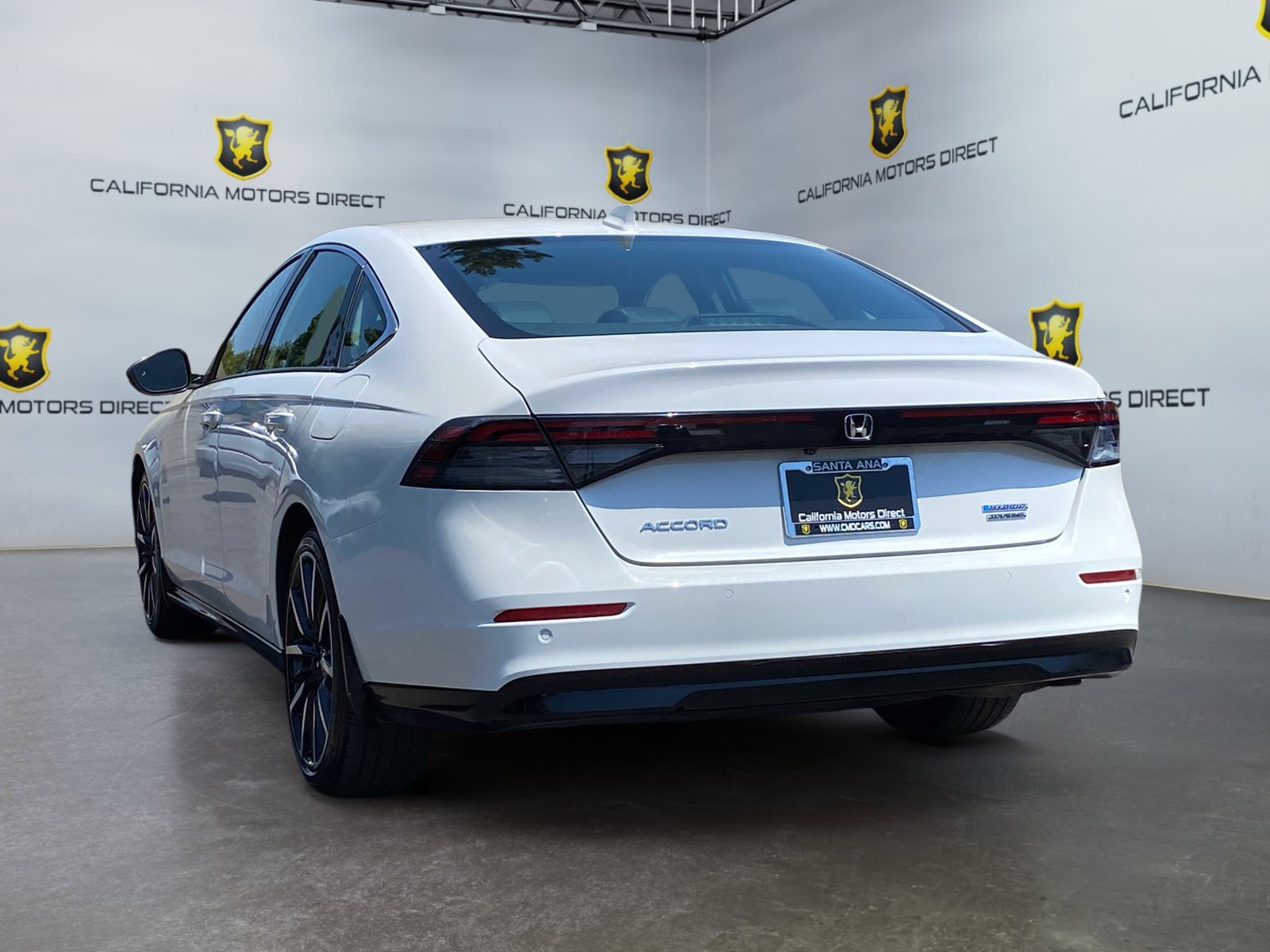 Used 2024 Honda Accord Touring image 7