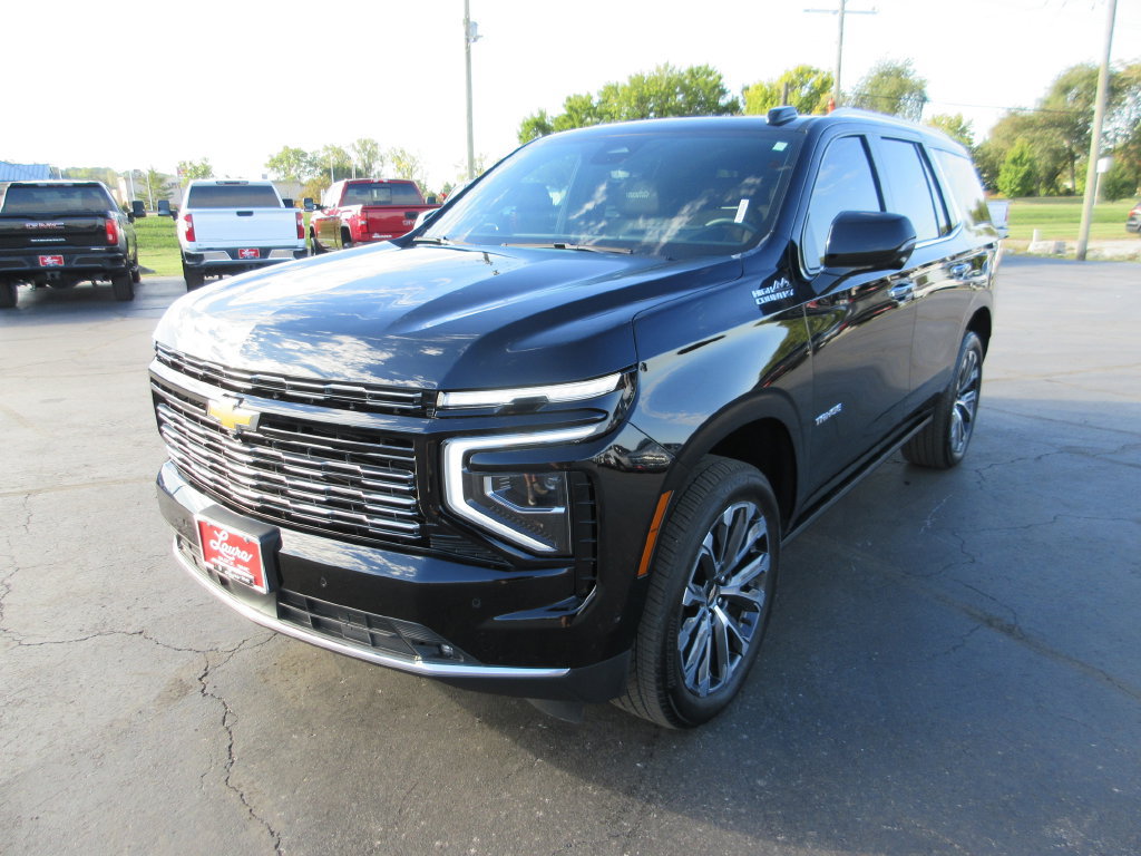 Certified 2025 Chevrolet Tahoe High Country AWD/4WD image 11