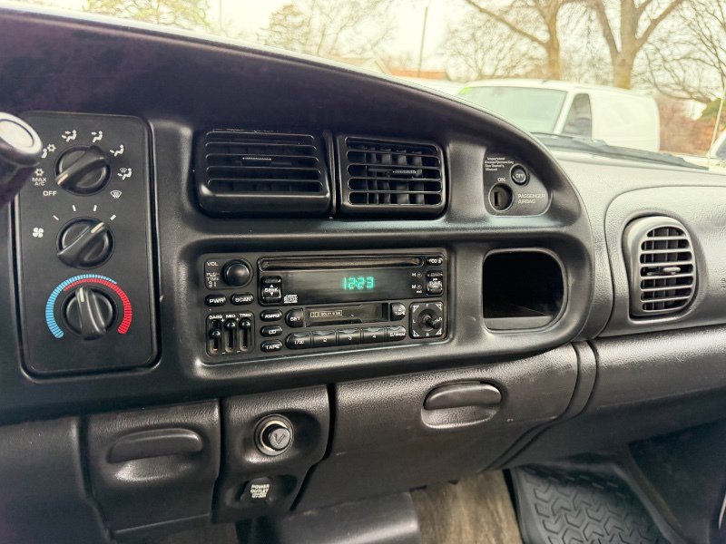 Used 2002 Dodge Ram 2500 Truck SLT image 5