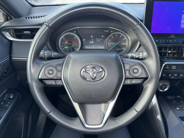 Used 2024 Toyota Venza XLE image 21