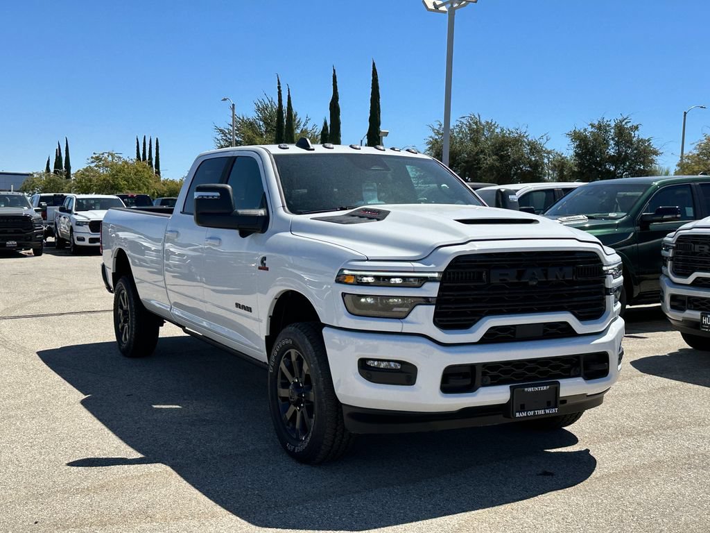 New 2026 RAM 2500 Laramie AWD/4WD image 9