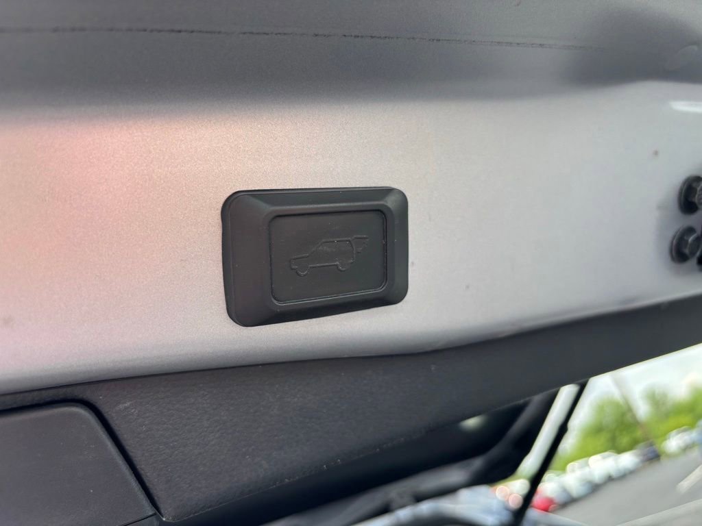 Used 2019 Toyota RAV4 XLE w/ Convenience Package AWD/4WD image 21