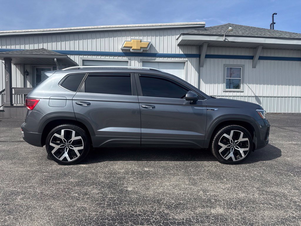 Used 2022 Volkswagen Taos SEL AWD/4WD image 8