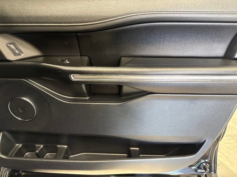 Used 2021 Ford Expedition XLT AWD/4WD image 19