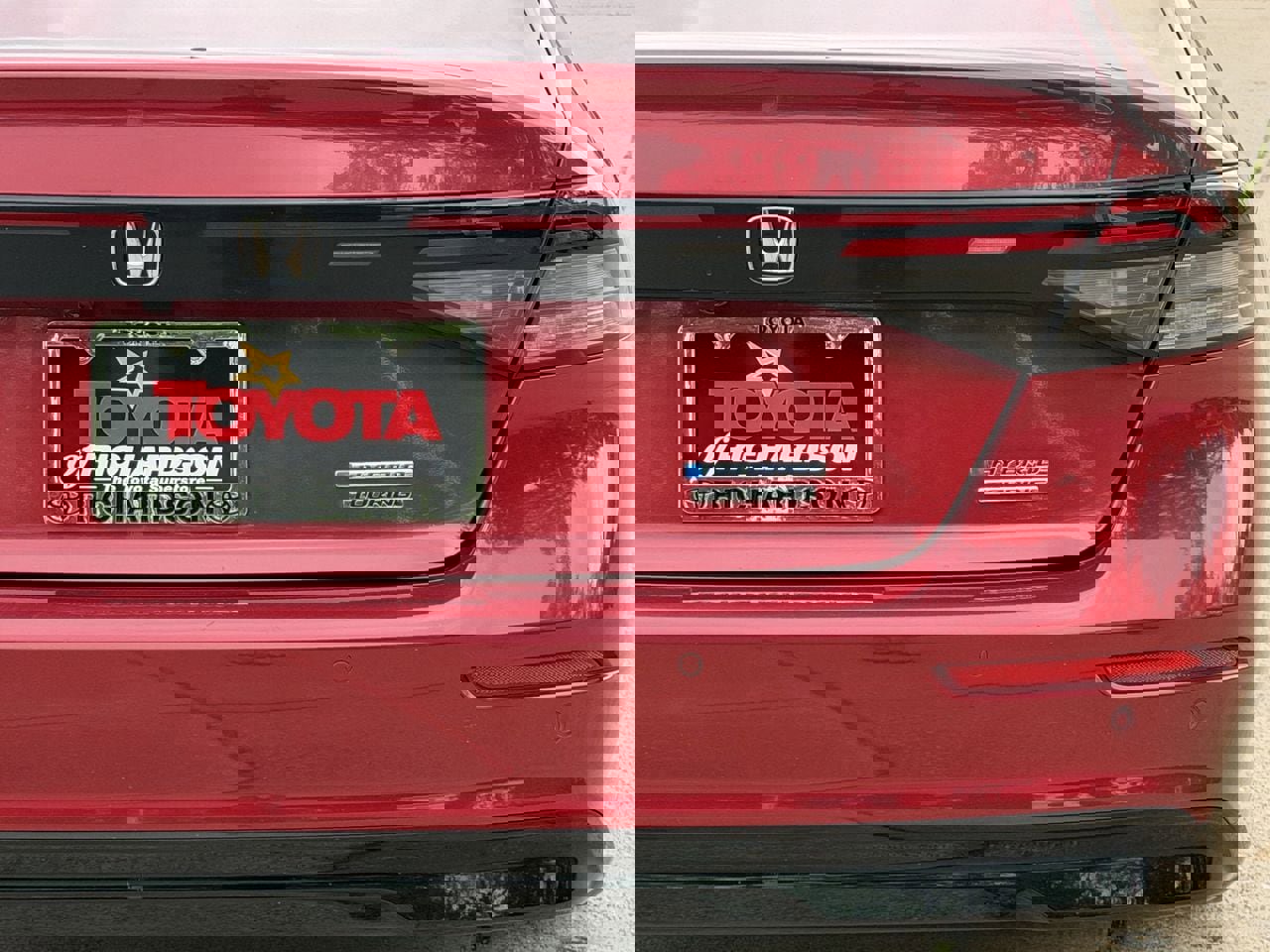 Used 2023 Honda Accord Touring image 6