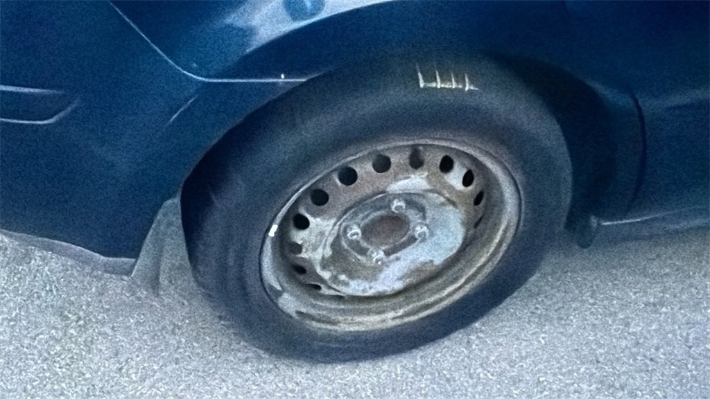 Used 2008 Nissan Versa 1.8 S w/ PWR Pkg image 9