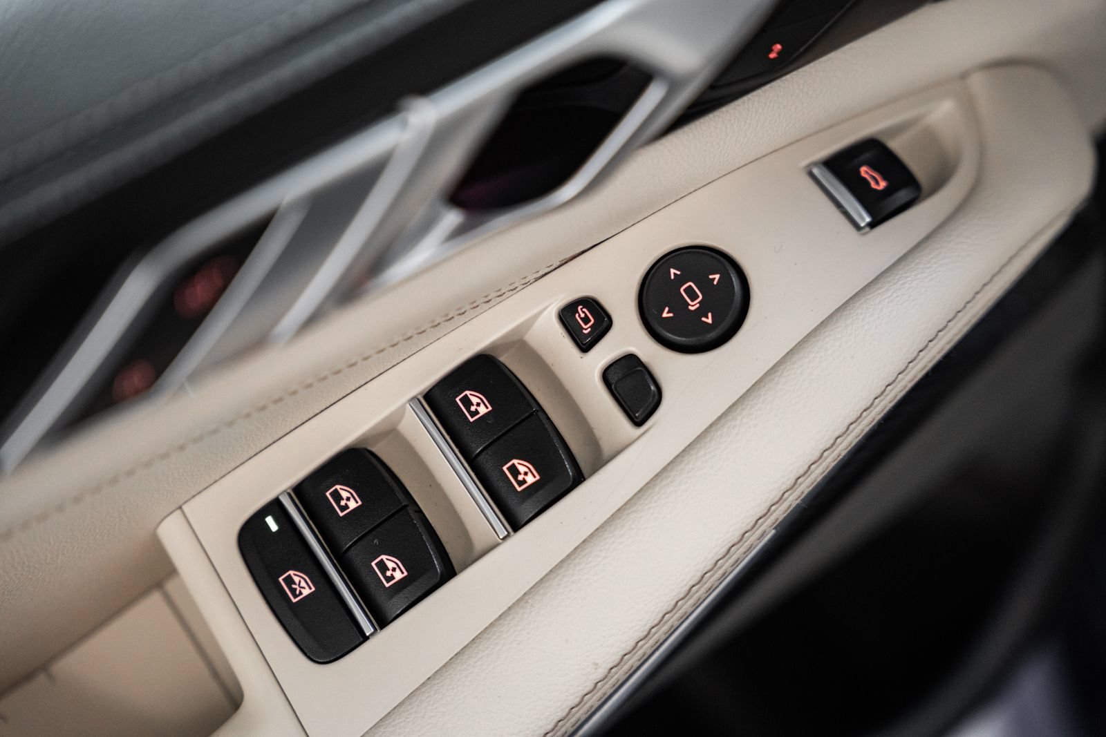 Used 2022 BMW X5 M50i w/ Premium Package AWD/4WD image 40