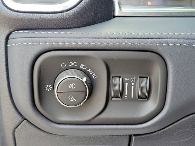Used 2022 RAM 1500 Limited image 18