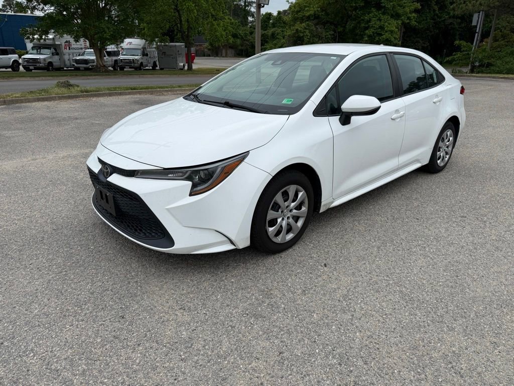 Certified 2022 Toyota Corolla LE FWD image 4