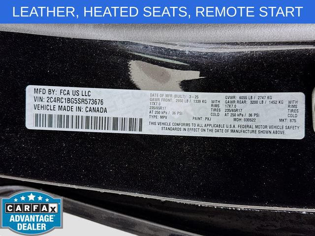 Used 2025 Chrysler Pacifica Select FWD image 31