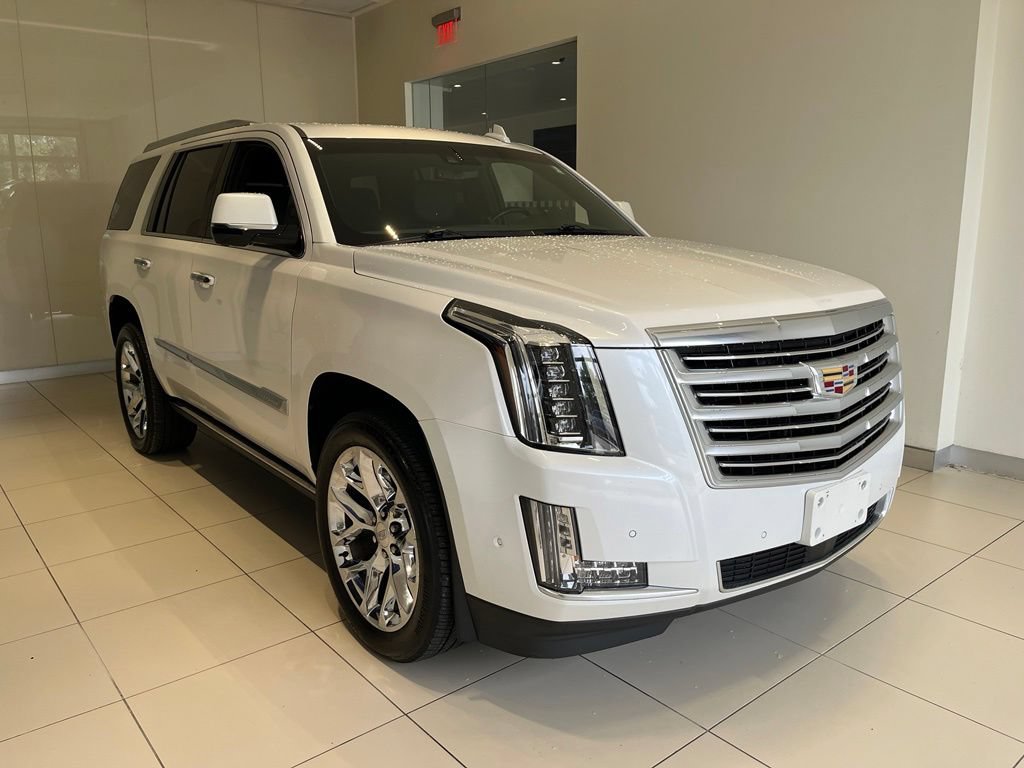 Used 2019 Cadillac Escalade Platinum AWD/4WD image 7