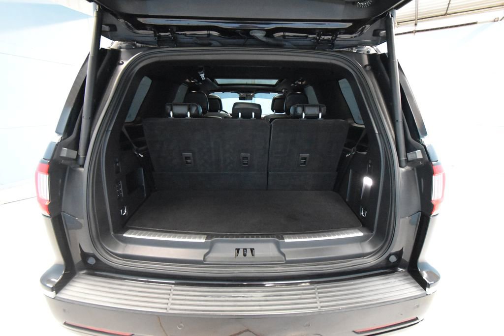 Used 2019 Lincoln Navigator Select AWD/4WD image 31
