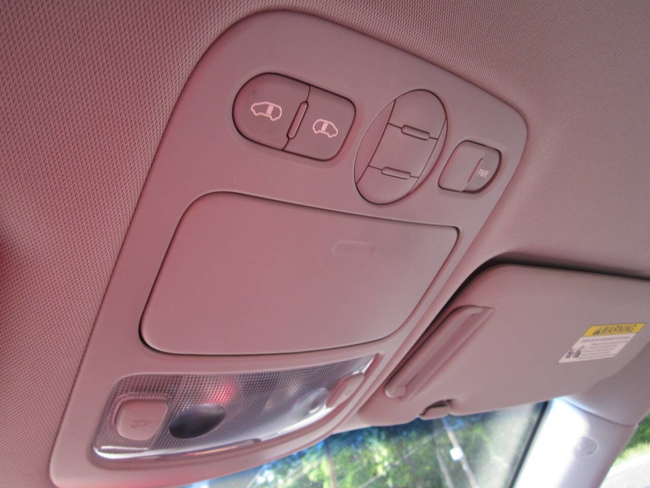 Used 2012 Kia Sedona LX w/ PWR Pkg FWD image 28