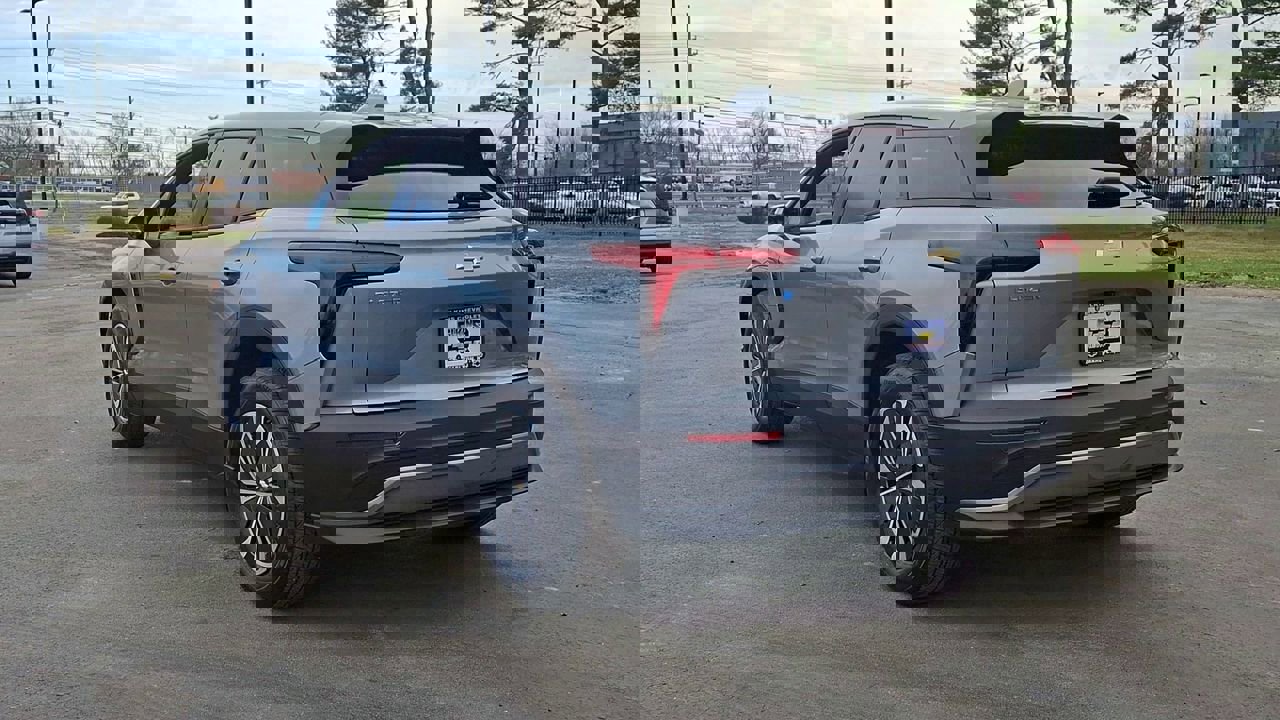 New 2026 Chevrolet Blazer EV LT image 9