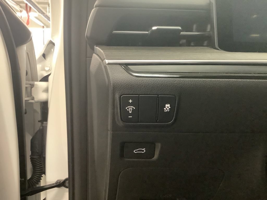 Certified 2025 Kia K5 EX FWD image 17