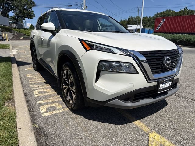 Certified 2023 Nissan Rogue SV w/ SV Premium B Package AWD/4WD image 2