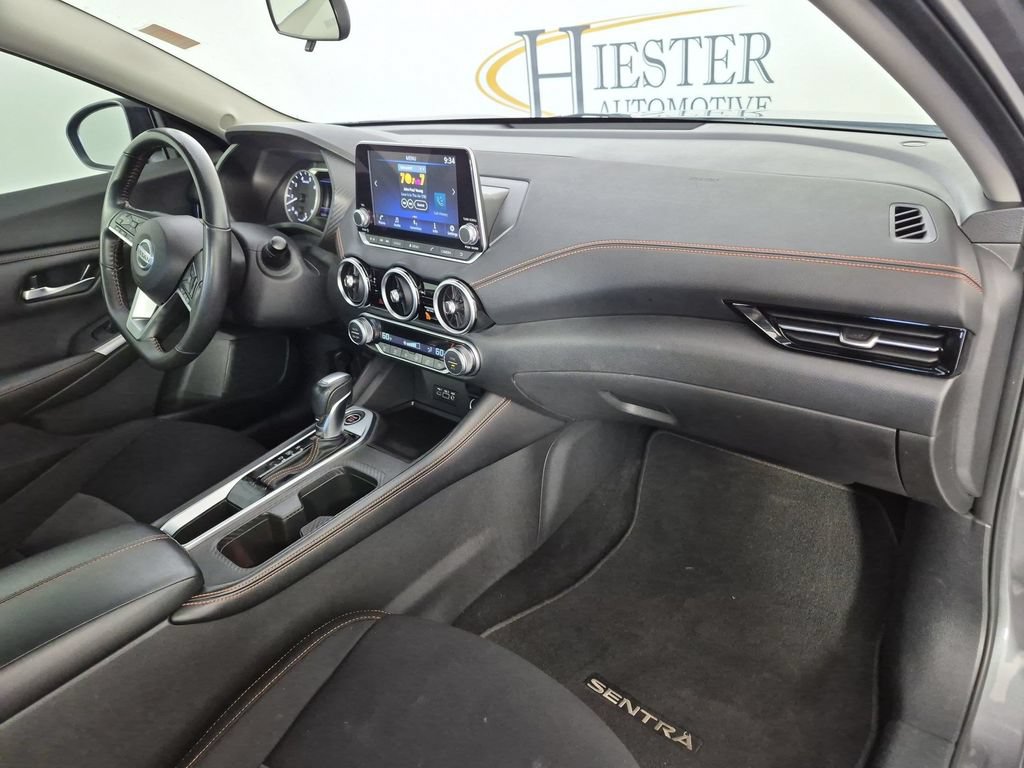 Used 2022 Nissan Sentra SR w/ Trunk Package FWD image 36