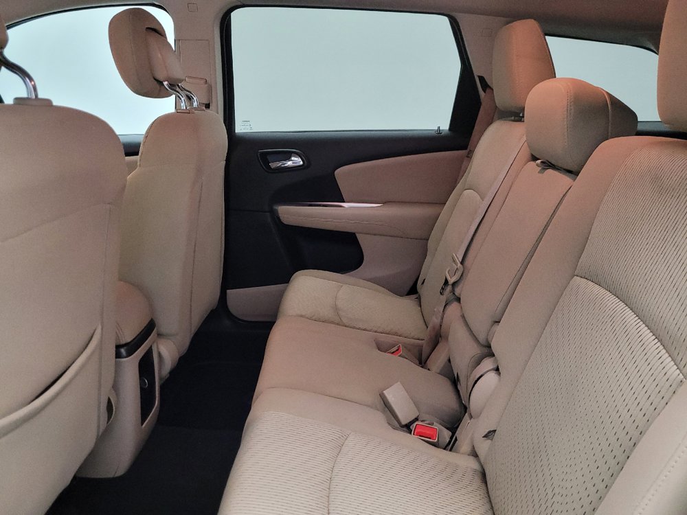 Used 2019 Dodge Journey SE w/ Connectivity Group FWD image 18