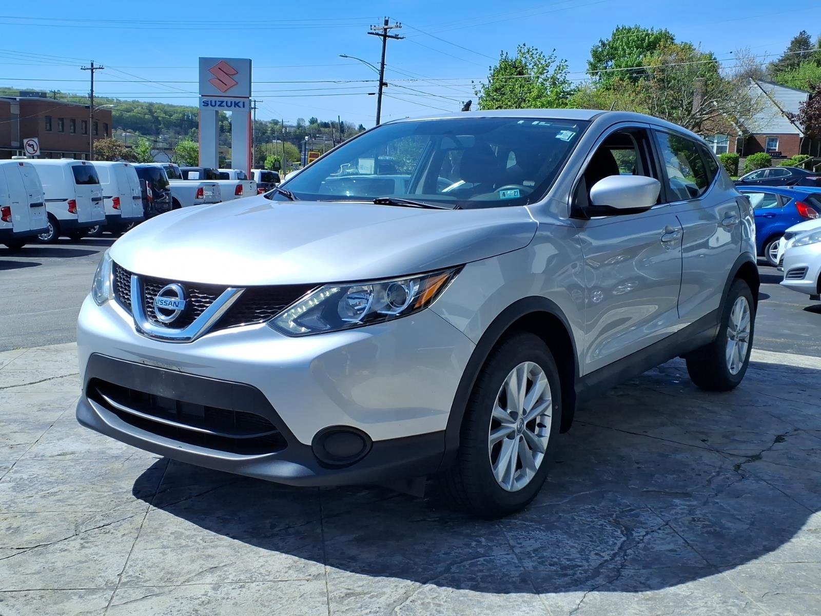 Used 2018 Nissan Rogue Sport S w/ S Appearance Package AWD/4WD image 5