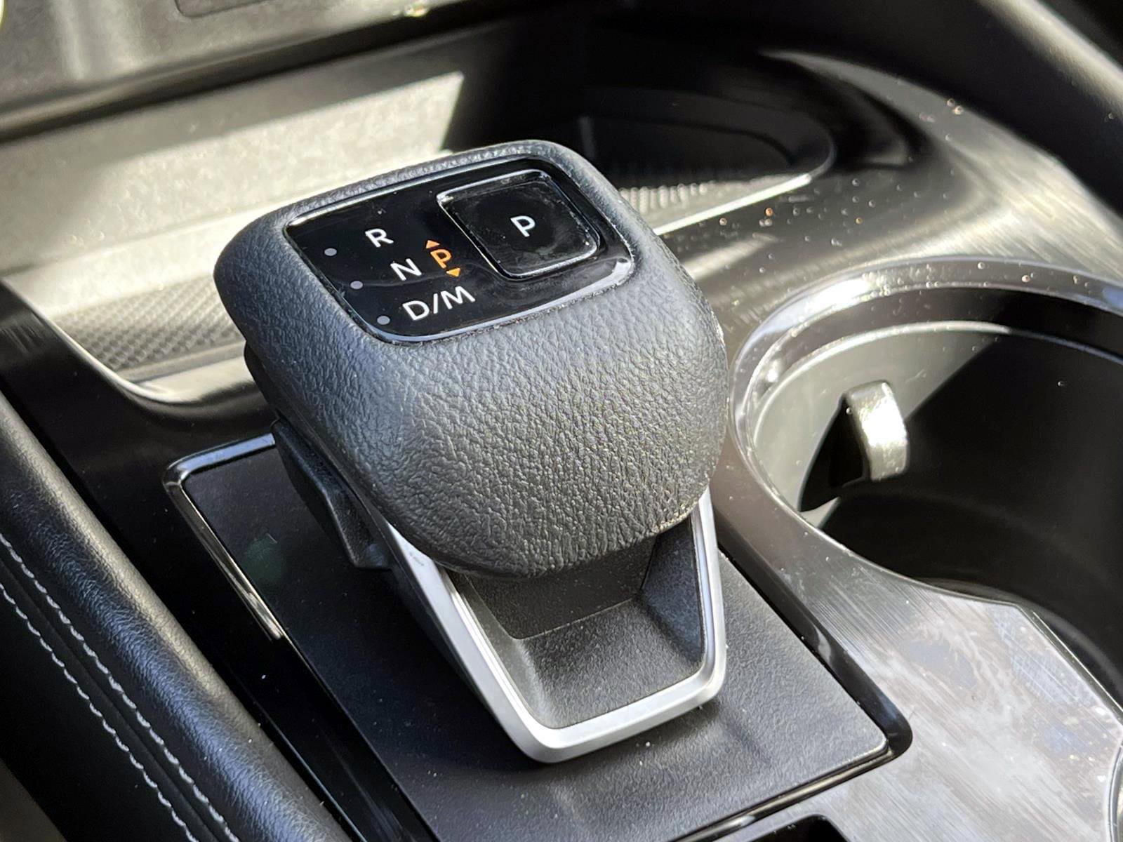 Used 2021 Nissan Rogue SL AWD/4WD image 32