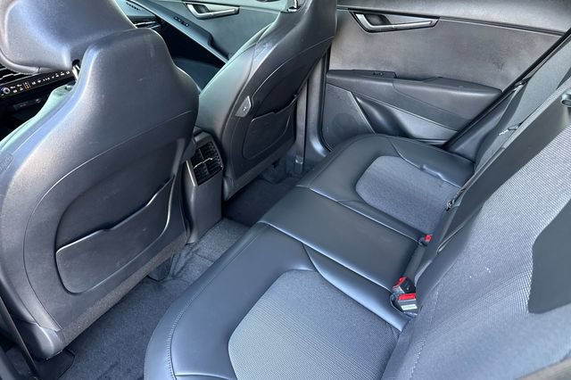 Certified 2025 Kia Niro EX Touring FWD image 15