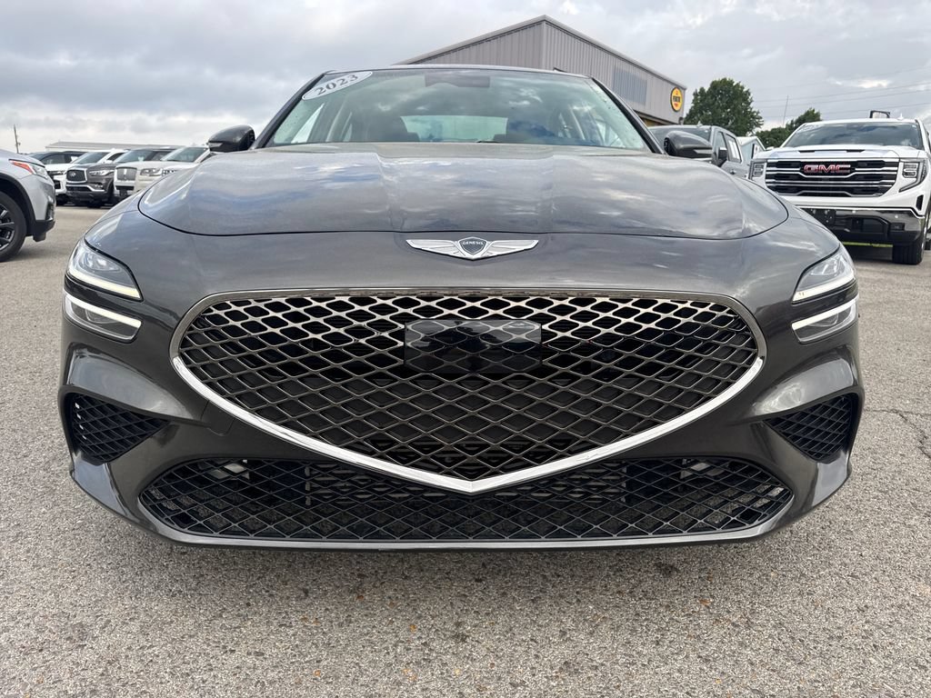 Used 2023 Genesis G70 2.0T RWD image 9