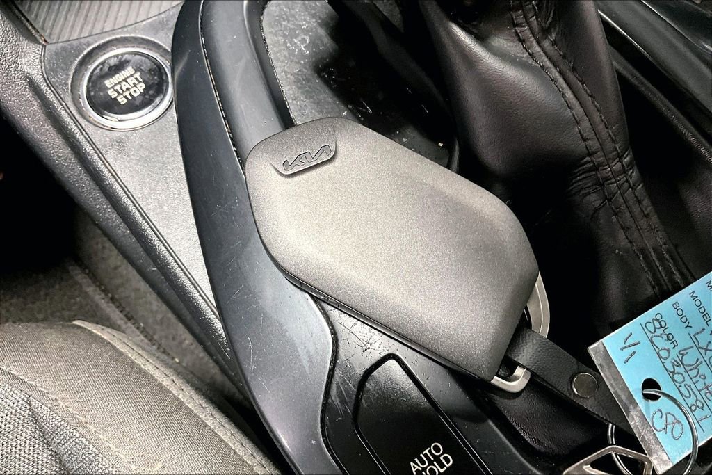 Used 2025 Kia K4 LXS image 13