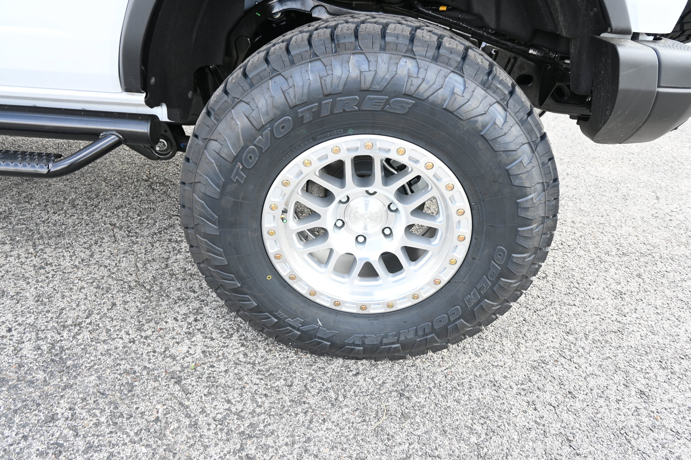 New 2025 Ford Bronco Badlands AWD/4WD image 11