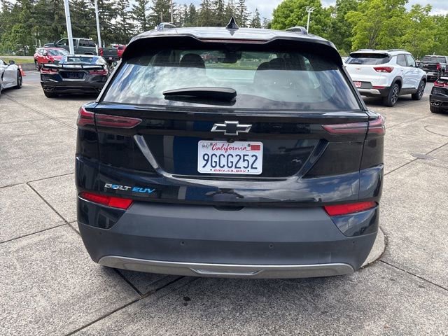 Used 2023 Chevrolet Bolt EUV Premier w/ Sun & Sound Package FWD image 7