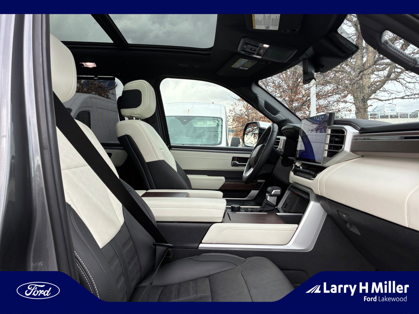 Used 2024 Toyota Sequoia Capstone image 19