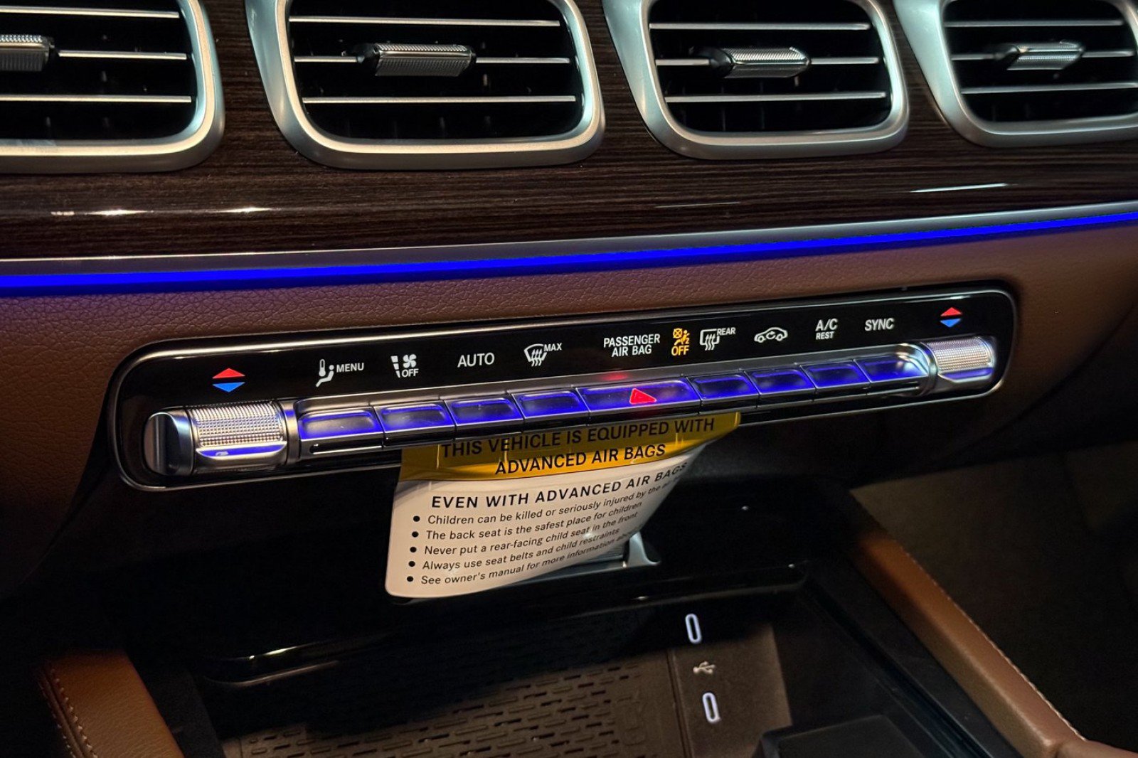 New 2026 Mercedes-Benz GLS 450 4MATIC image 32