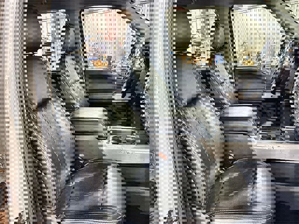 Used 2020 Ford F250 Lariat w/ Lariat Ultimate Package image 30