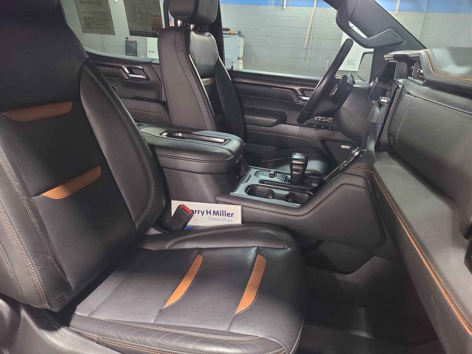 Used 2022 GMC Sierra 1500 AT4 w/ AT4 Premium Package AWD/4WD image 19