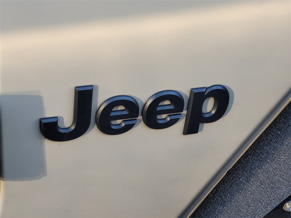 Used 2022 Jeep Wrangler Unlimited Sport image 10