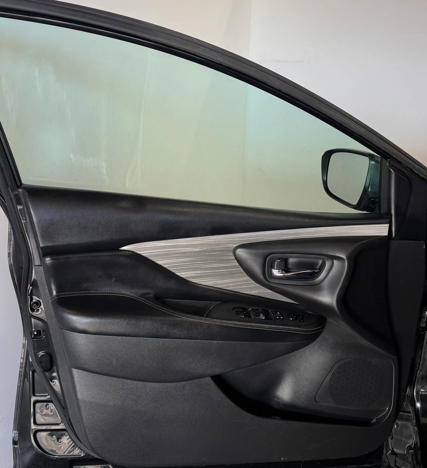 Used 2016 Nissan Murano SV image 12