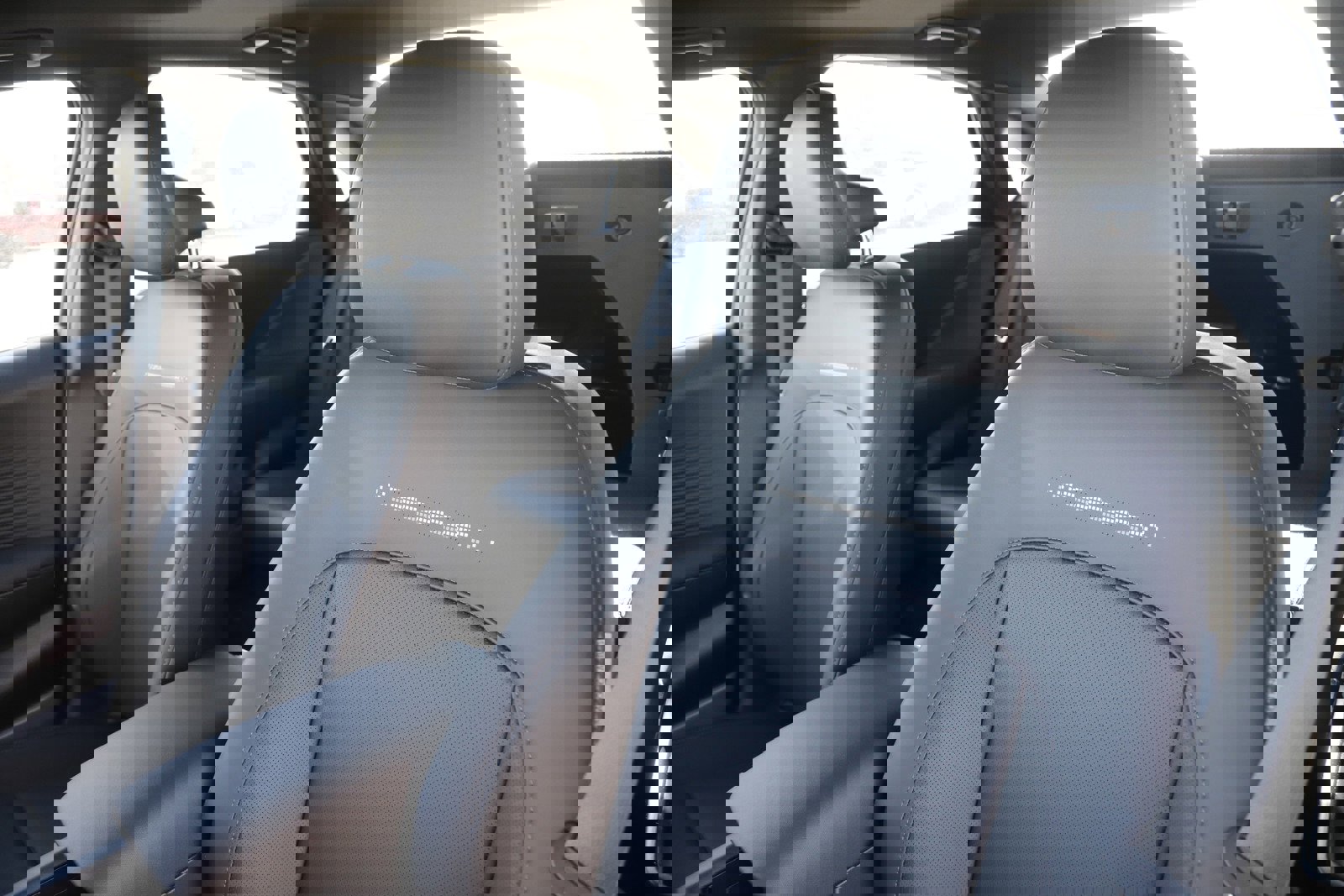 New 2025 Hyundai Ioniq 6 Limited image 16